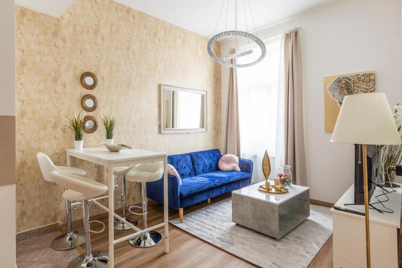 Explore Budapest From A Luxurious Cozy Apartment Экстерьер фото