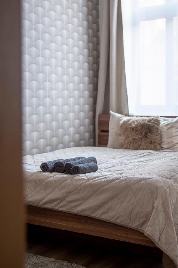 Explore Budapest From A Luxurious Cozy Apartment Экстерьер фото