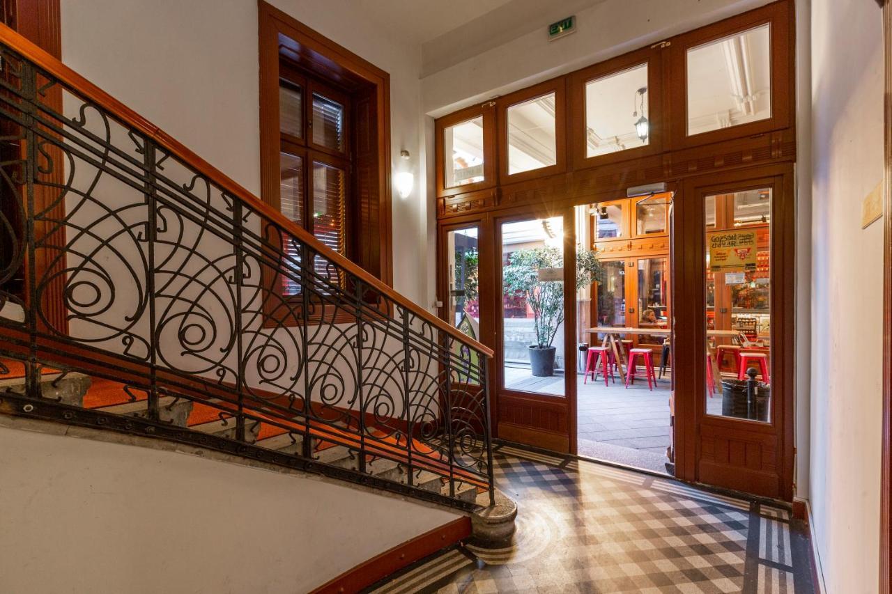 Explore Budapest From A Luxurious Cozy Apartment Экстерьер фото
